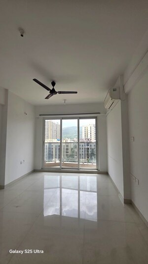 3 BHK Apartment For Sale in Everest World Morning Glory CHS Ltd, Kolshet Road