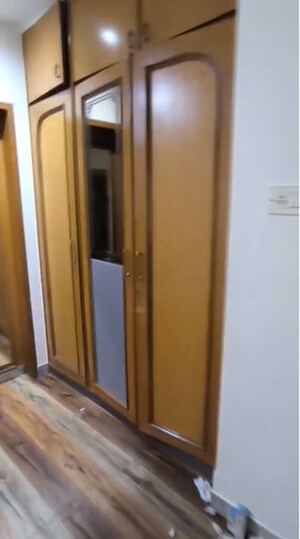 Bedroom in 3 BHK Apartment at Chembur – for Rent