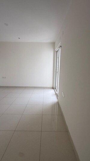 Master Bedroom in 3 BHK Apartment at Purva Palm Beach, Hennur Road – for Sale