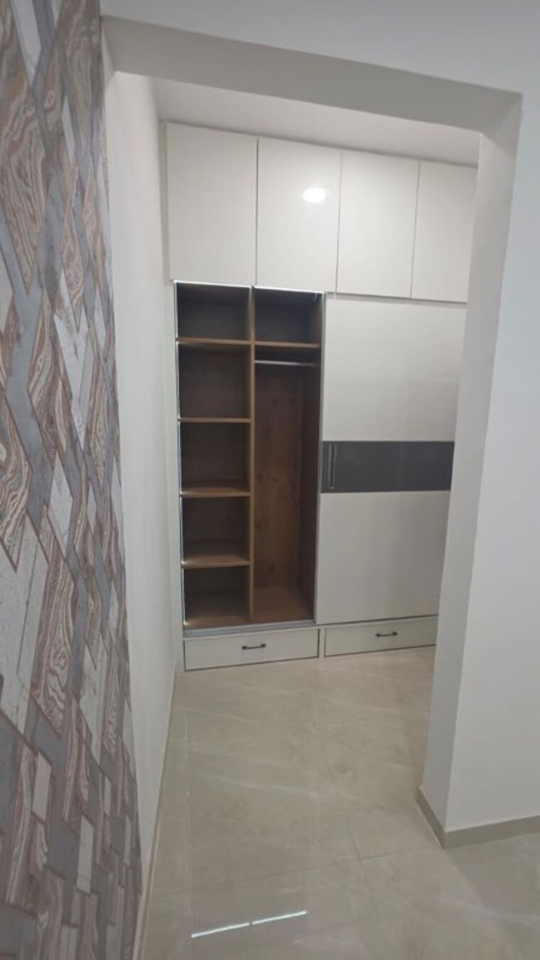 Bathroom, pir machalla 3.5 Bedroom 1950 Sq.Ft. Builder Floor In Pir Machalla Zirakpur 10701492