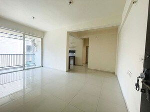 Room in 2 BHK Apartment at Nava Naroda – for Sale
