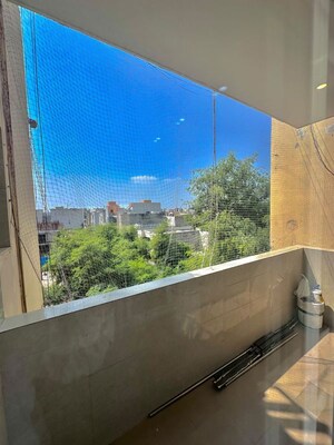 Balcony in 3 BHK Apartment at Shiva Motia Huys, Pir Machalla – for Sale