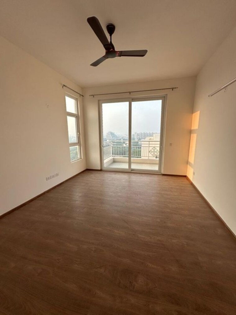 Room, tata-gurgaon-gateway 3.5 Bedroom 2225 Sq.Ft. Apartment In Sector 112 Gurgaon 10701528