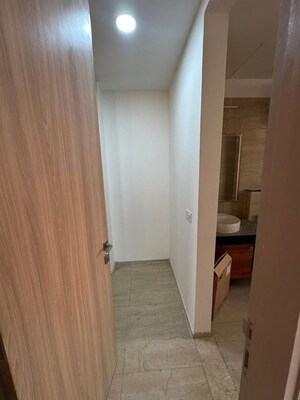 Room in 3.5 BHK Apartment at Tata Gurgaon Gateway, Sector 112 – for Sale