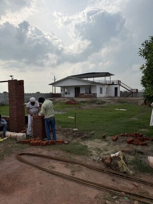  Plot For Sale in Ved Express City, Sikandarpur Village