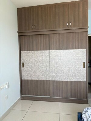 Room in 2 BHK Apartment at Prestige Lakeside Habitat, Varthur – for Sale
