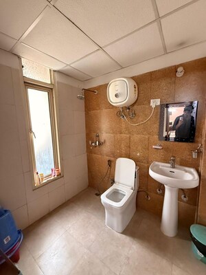 Bathroom in 4 BHK Apartment at Bulland Heights, Sain Vihar – for Sale