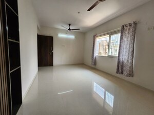 Room in 2 BHK Apartment at Sun United Eldora, Chembur – for Rent
