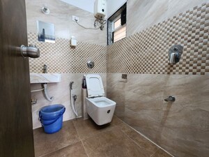 Bathroom in 2 BHK Apartment at Sun United Eldora, Chembur – for Rent