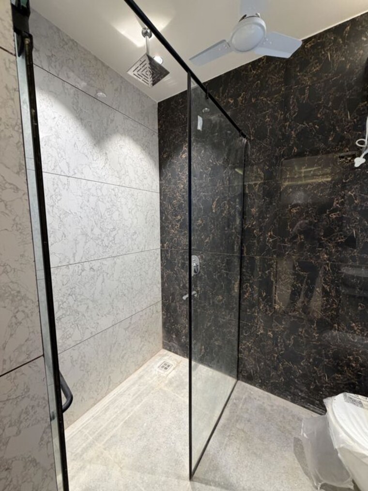 Bathroom, sector 23 4 Bedroom 2200 Sq.Ft. Builder Floor In Sector 23 Gurgaon 10701685