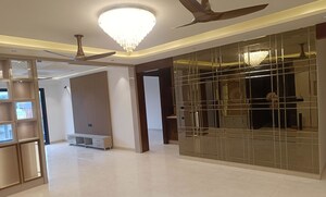 Building Lobby in 4 BHK Builder Floor at Sector 23 – for Rent