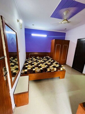 Bedroom in  Pg at Sector 28 – for Rent