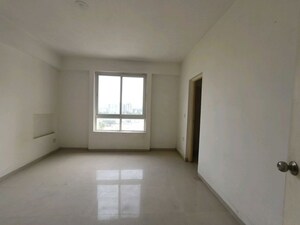 Room in 4 BHK Builder Floor at Sector 23a – for Rent