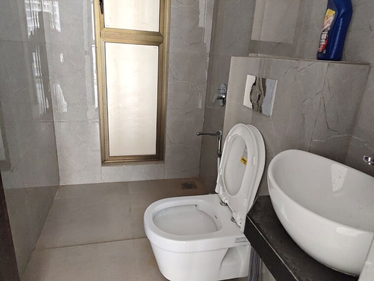 Bathroom, raymond-ten-x-habitat 2 Bedroom 670 Sq.Ft. Apartment In Pokhran Road No Two Thane 10701716