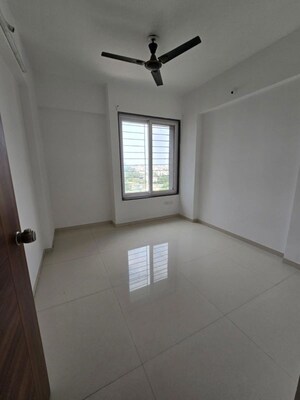 Room in 2 BHK Apartment at Shubh Shagun, Kharadi – for Rent