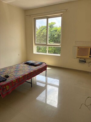 Bedroom in 2 BHK Builder Floor at Sector 21 – for Rent