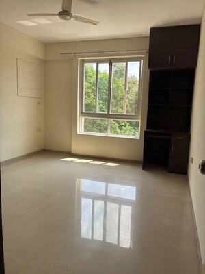 Room in 2 BHK Builder Floor at Sector 21 – for Rent