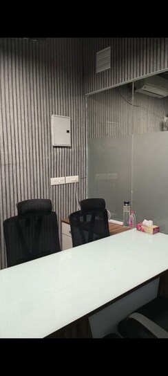 Office Space For Rent in Sector 4