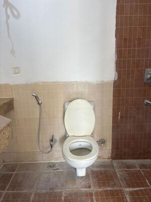 Bathroom in 3 BHK Builder Floor at Sector 21 – for Rent