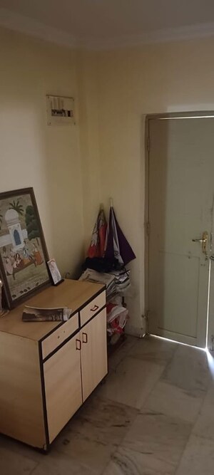 Furnished Amenities in 3 BHK Villa at Panchawati – for Rent
