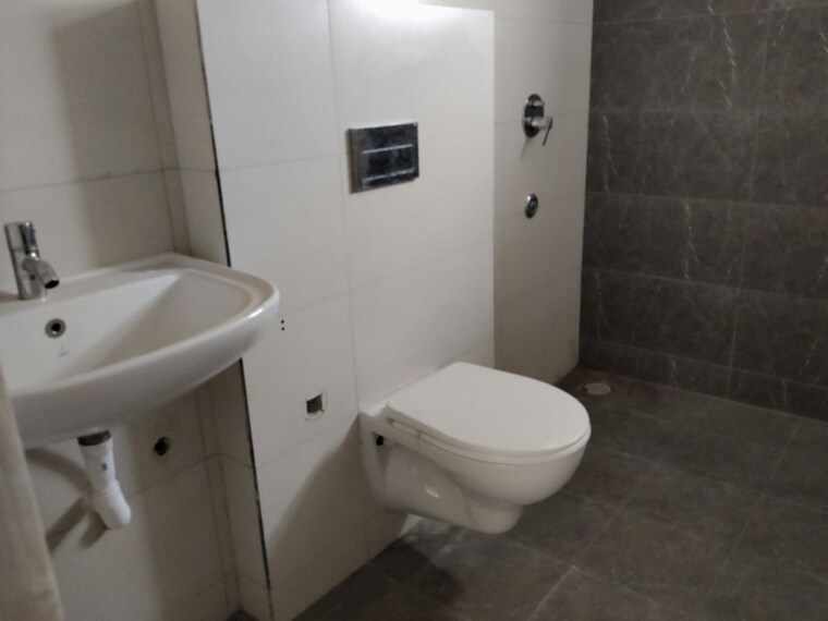 Bathroom, candeur-40 2 Bedroom 1170 Sq.Ft. Apartment In Miyapur Hyderabad 10701729