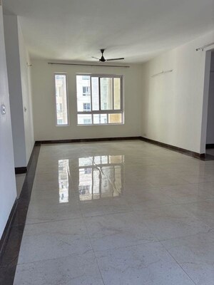 Room in 4 BHK Builder Floor at Sector 23 – for Rent