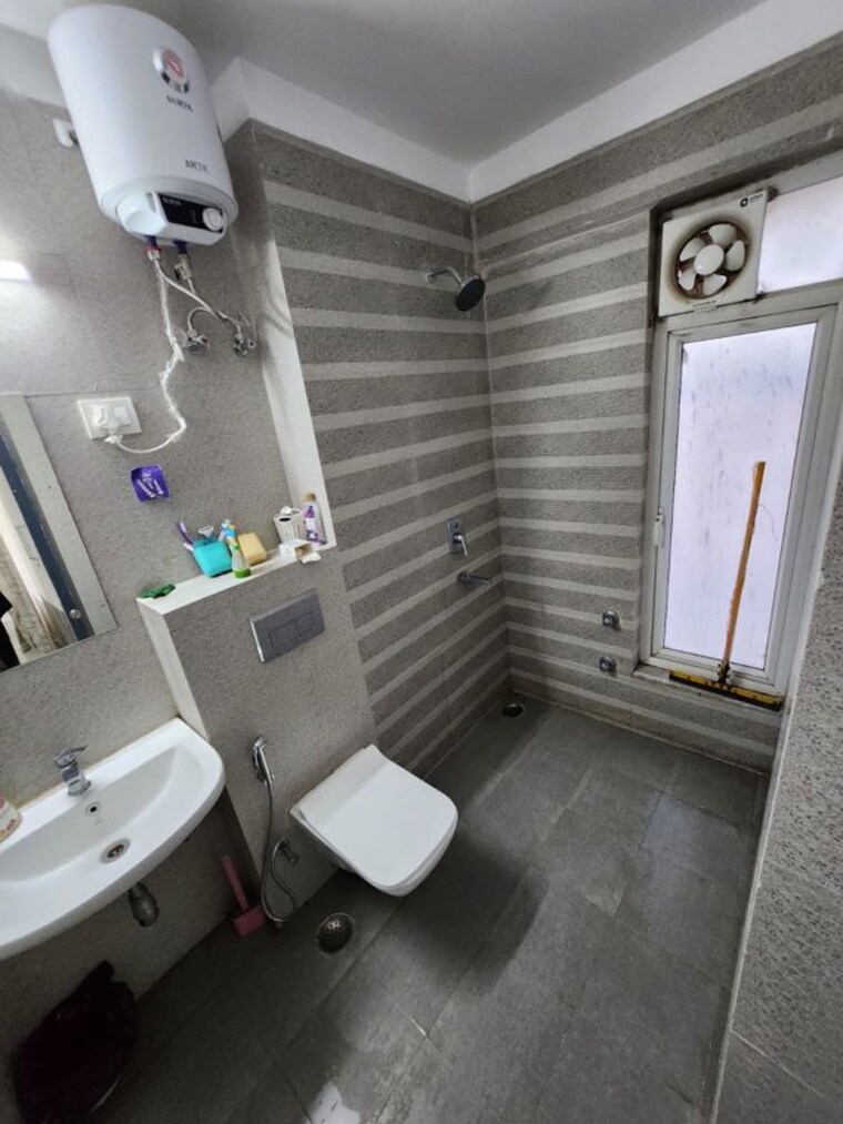 Bathroom, pareena-micasa 2 Bedroom 1245 Sq.Ft. Apartment In Sector 68 Gurgaon 10701794
