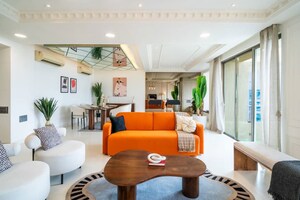 Team Area in 3 BHK Apartment at Oberoi Springs, Andheri West – for Sale