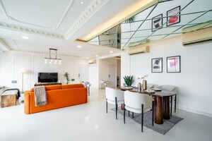 Team Area in 3 BHK Apartment at Oberoi Springs, Andheri West – for Sale