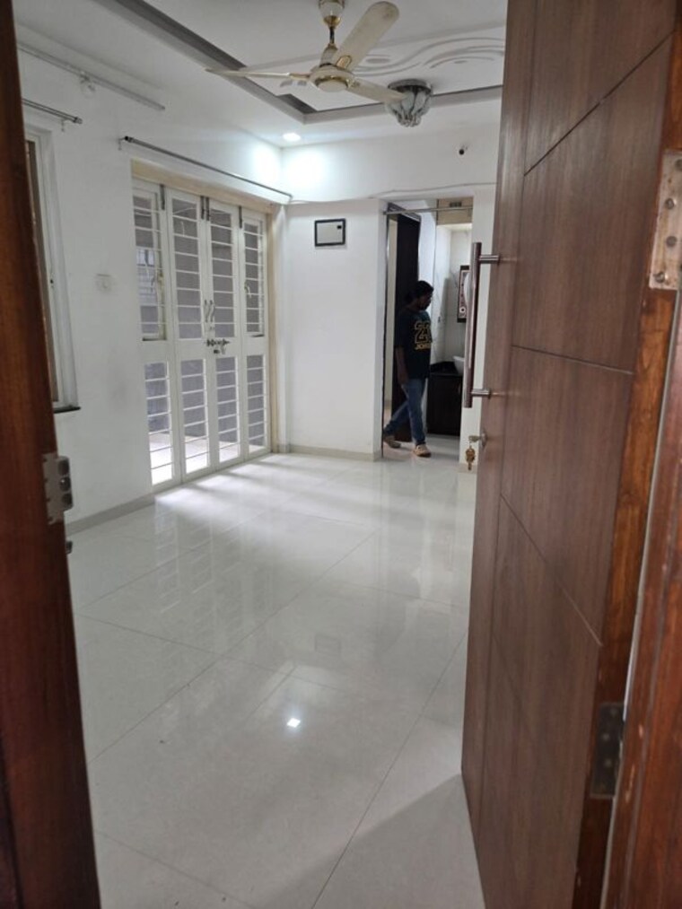 Bathroom, gk-jhulelal-towers 1 Bedroom 609 Sq.Ft. Apartment In Pimple Gurav Pune 10701847