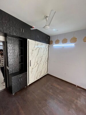 Room in 2 BHK Builder Floor at Sector 122 – for Rent