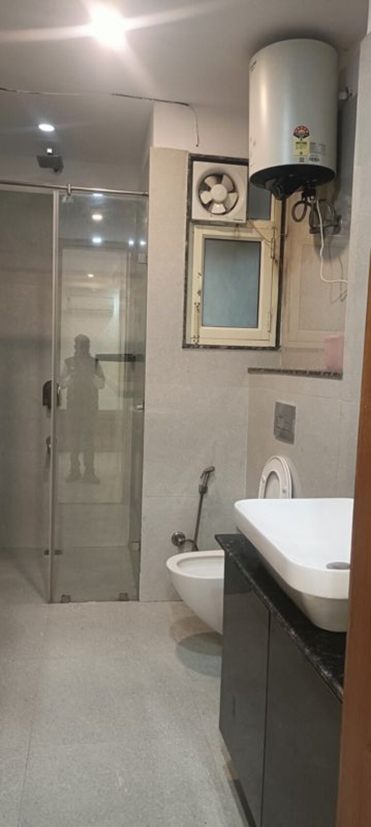 Bathroom, sector 26 3.5 Bedroom 250 Sq.Mt. Villa In Sector 26 Noida 10701886
