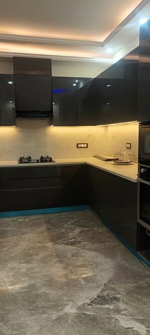 Kitchen in 3.5 BHK Villa at Sector 26 – for Rent