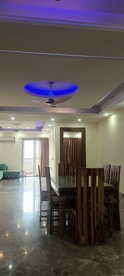 3.5 BHK +Villa For Rent in Sector 26