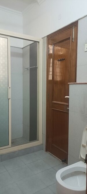 Attached Bathroom in 6+ BHK Villa at Sector 51 – for Rent