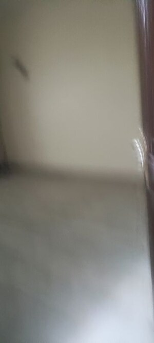 Furnished Amenities in 2 BHK Villa at Sector 26 – for Rent