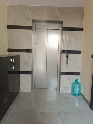 Lift in 3 BHK Villa at Sector 41 – for Rent