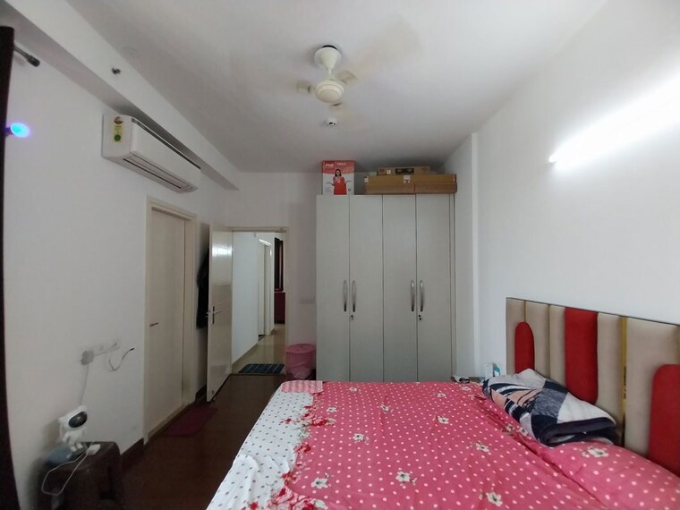 Bedroom, sector 22 3 Bedroom 1600 Sq.Ft. Builder Floor In Sector 22 Gurgaon 10701907