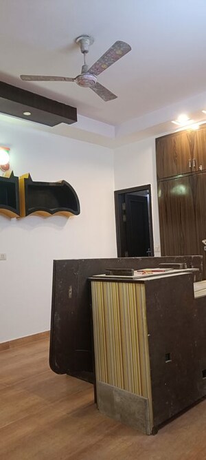  5 BHK Villa at Sector 41 – for Rent
