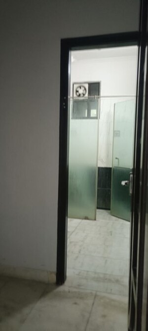 Building Lobby in 3 BHK Villa at Sector 48 – for Rent