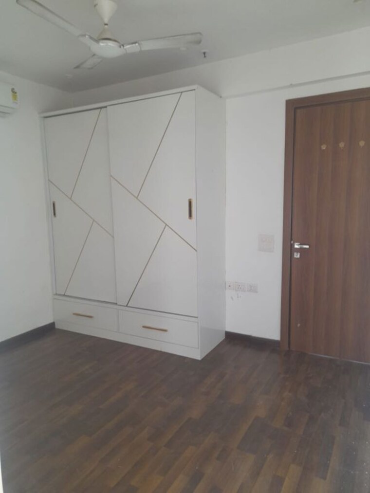 Room, capital-residency-360 3 Bedroom 1900 Sq.Ft. Apartment In Sector 70a Gurgaon 10701926