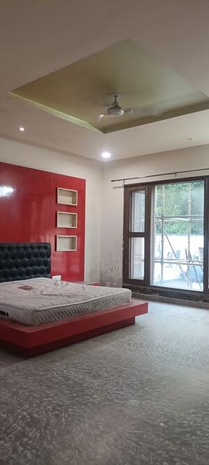 6+ BHK Villa For Rent in Sector 52