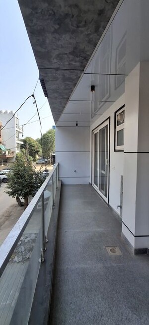 Balcony in 3 BHK Builder Floor at Sector 46 – for Sale