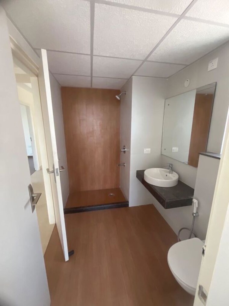 Bathroom, sector 22 3 Bedroom 1500 Sq.Ft. Builder Floor In Sector 22 Gurgaon 10701936