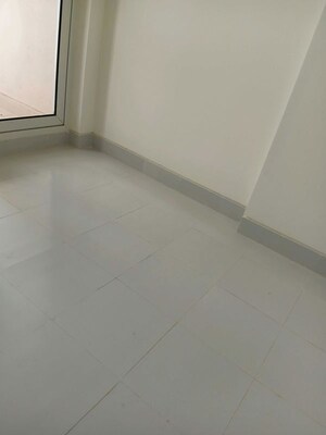 Room in 3 BHK Builder Floor at Sector 22 – for Rent