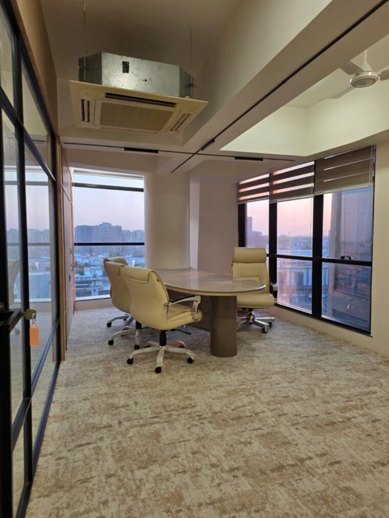 Team Area, vastrapur Commercial Office Space 1800 Sq.Ft. In Vastrapur Ahmedabad 10701953