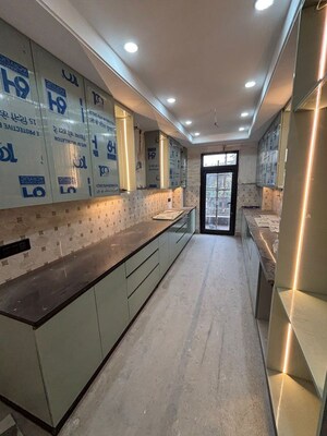 Kitchen in 3.5 BHK Builder Floor at Sector 57 – for Sale
