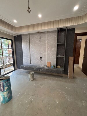 Kitchen in 3.5 BHK Builder Floor at Sector 57 – for Sale