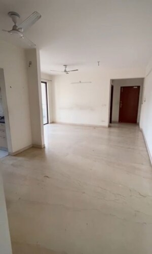 2 BHK Apartment For Rent in Godrej Oasis, Sector 88a