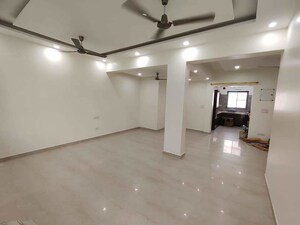 Room in 3 BHK Builder Floor at Kalkaji – for Rent